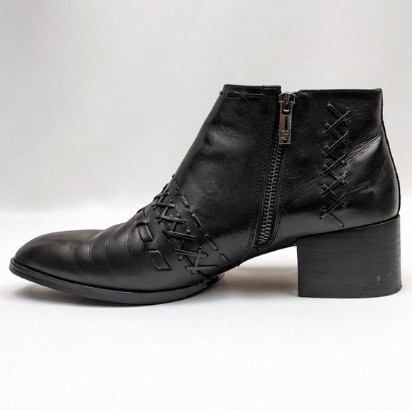 Donald J. Pliner Bowery Chelsea Bootie Whipstitched Calf Leather Black size 8.5 - Picture 5 of 15